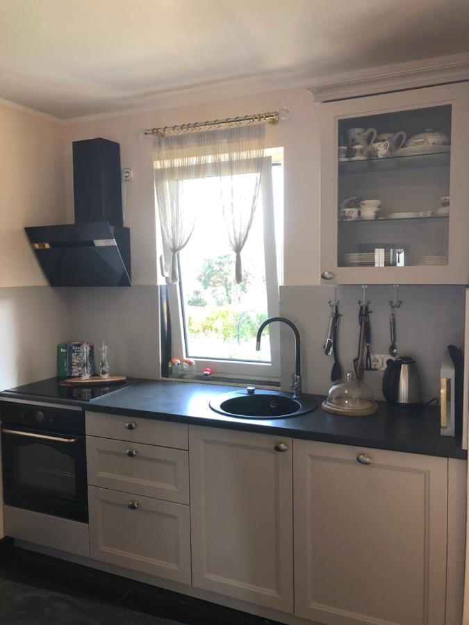 Apartment Betty Малинска Екстериор снимка