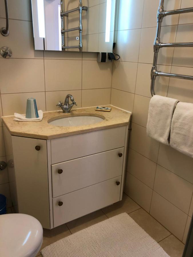 Apartment Betty Малинска Екстериор снимка